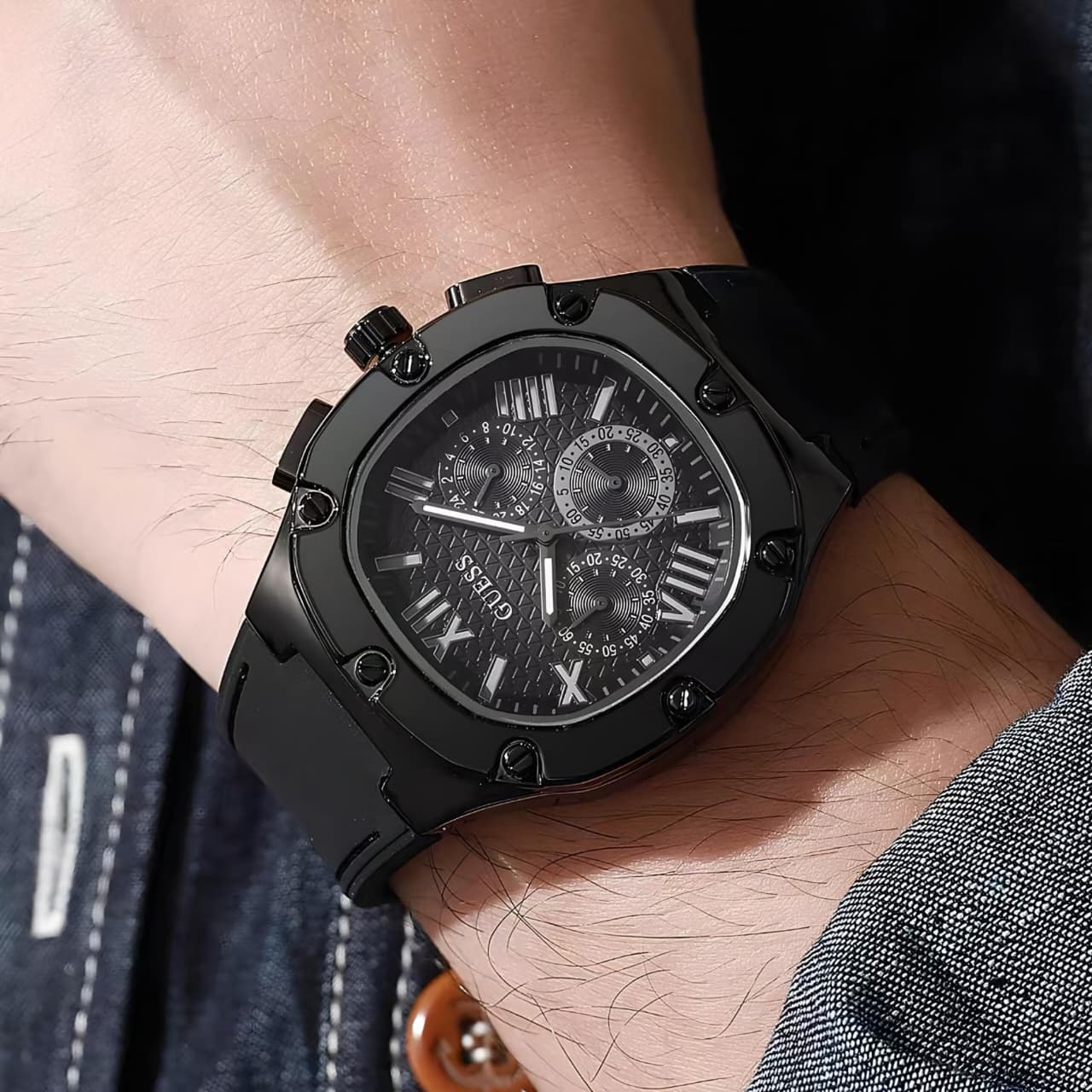 ✨ Guess “Headline” Chronograph